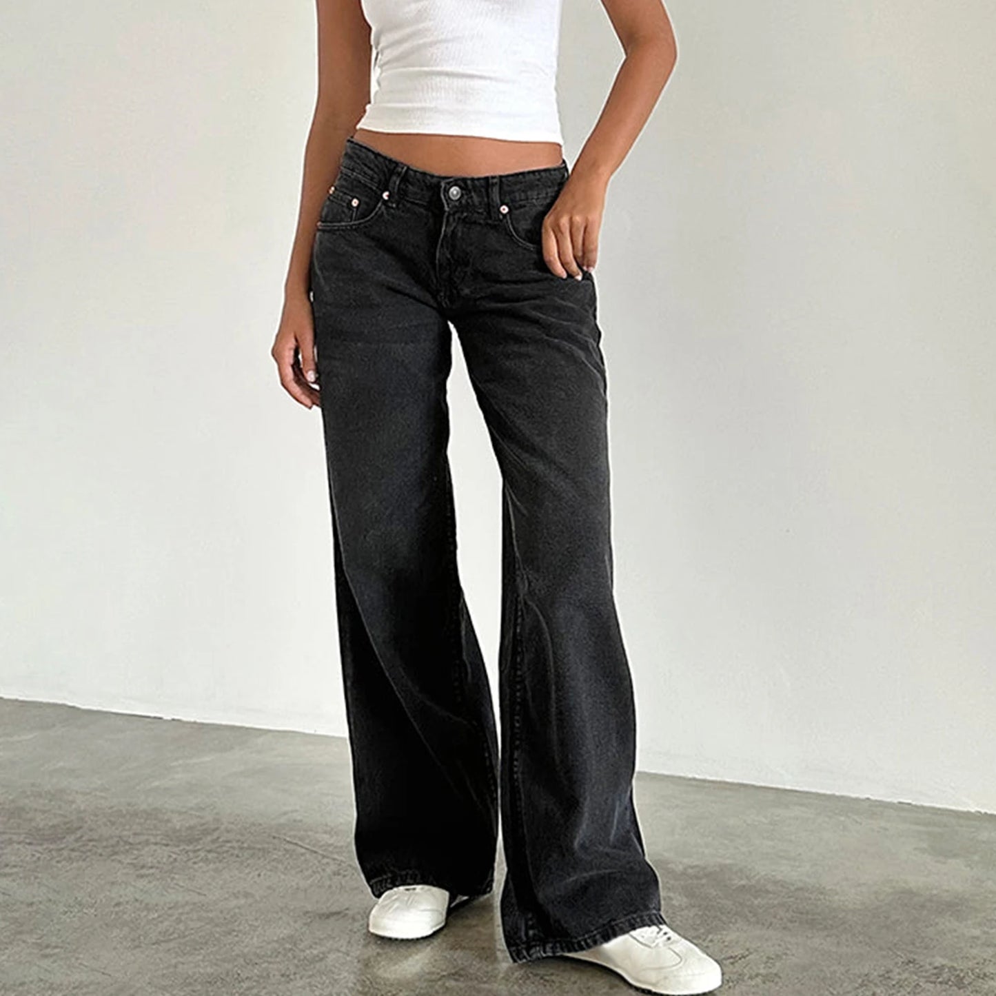 Women's low rise baggy jeans